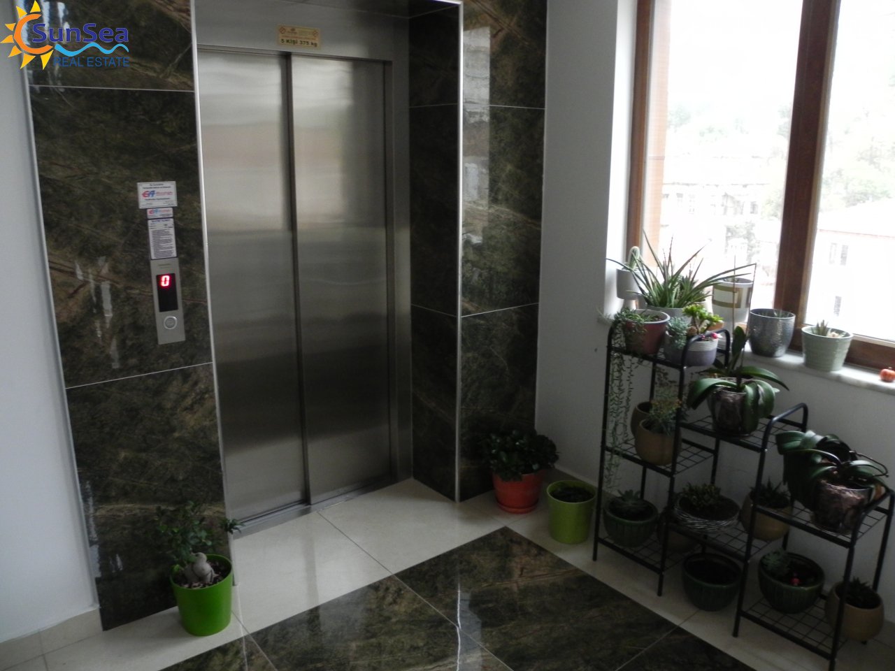 damlatas apartment elevator